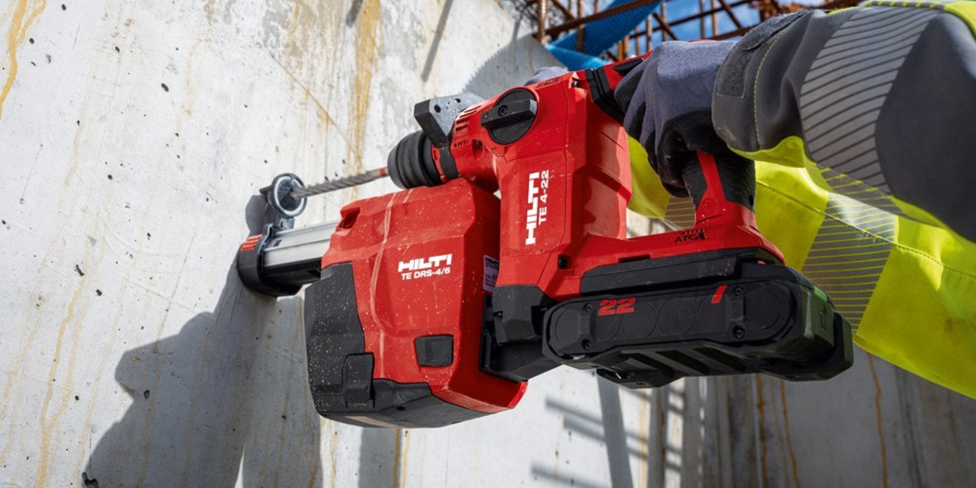 The Hilti TE 4-22 is a cordless rotary hammer from the Nuron platform, designed for efficient and powerful drilling and chiseling.