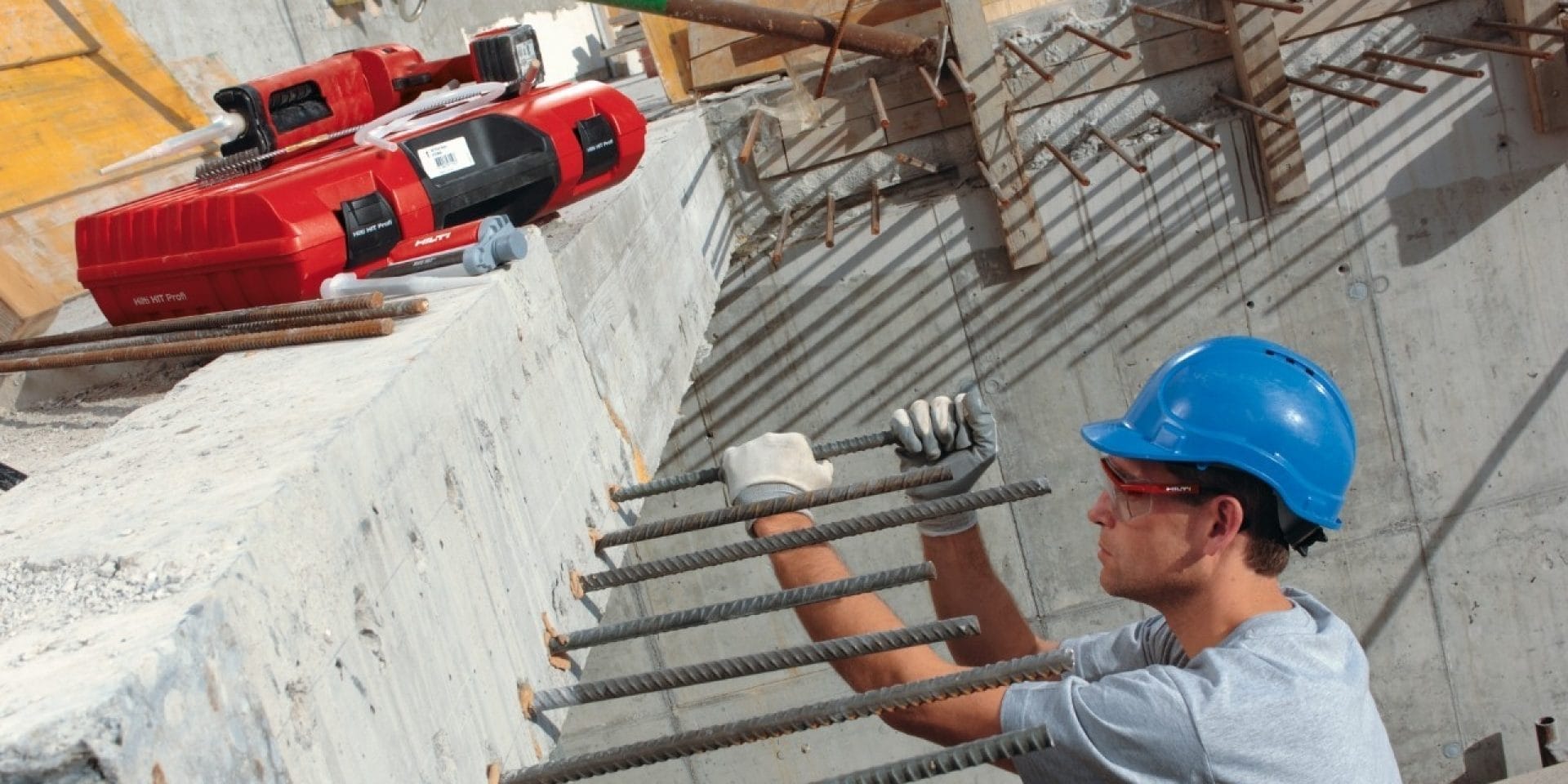 Dịch vụ thiết kế cốt thép khoan cấy của Hilti cung cấp các giải pháp chuyên sâu và chi tiết cho các công trình xây dựng. 