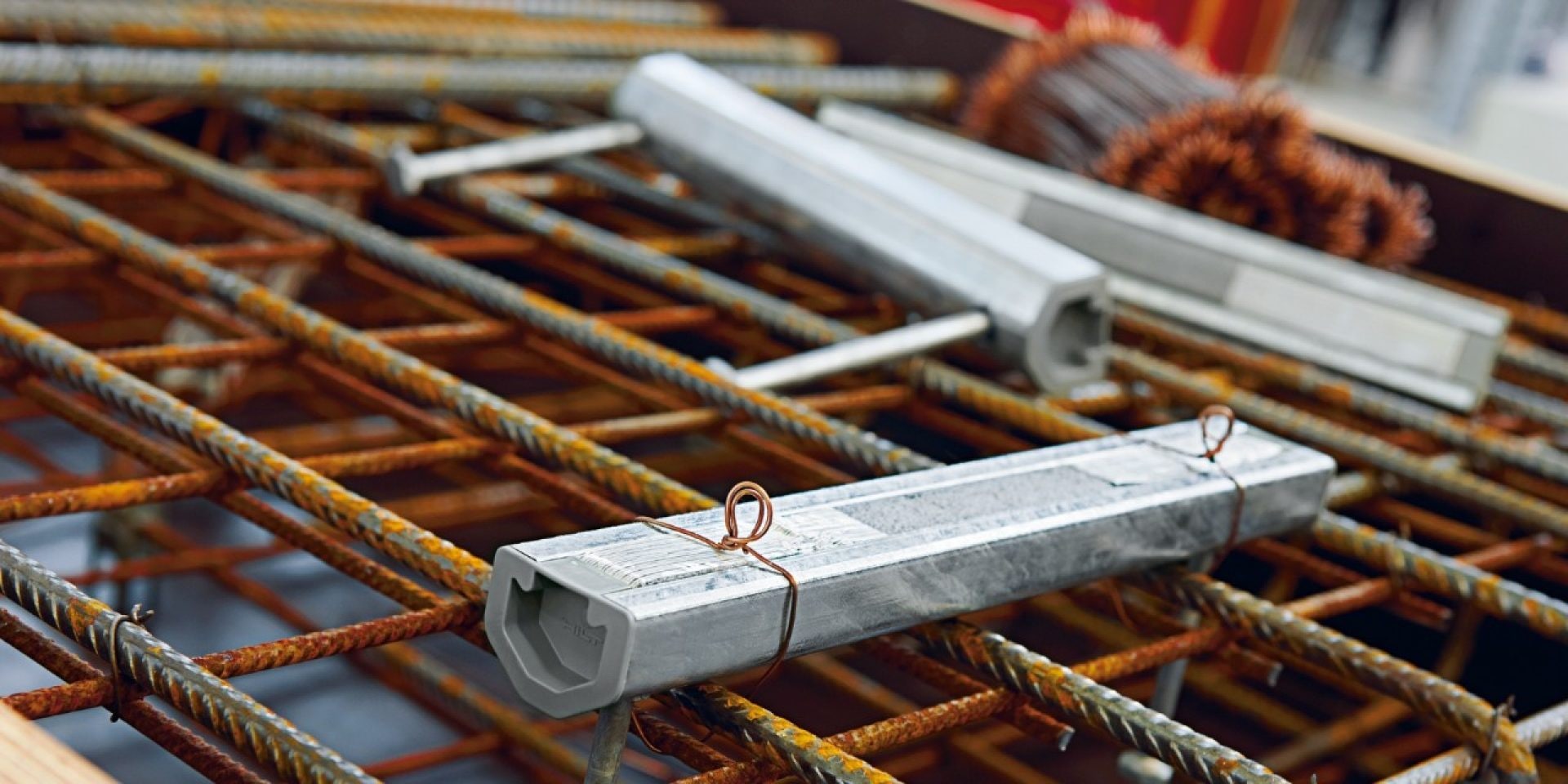 Tính toán bu lông bát đặt chờ với phần mềm PROFIS Engineering cho hệ mặt dựng 