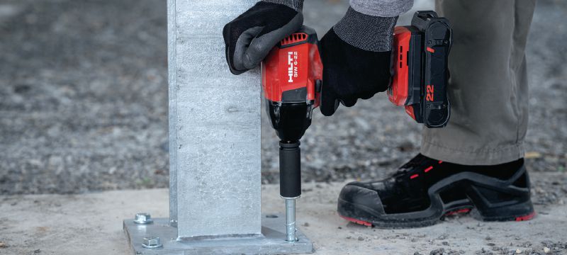 SIW 6-22 ½” Cordless impact wrench Power-class cordless impact wrench with 1/2 friction ring anvil for a wide range of concrete anchoring and steel or wood bolting (Nuron battery platform) Các ứng dụng 1