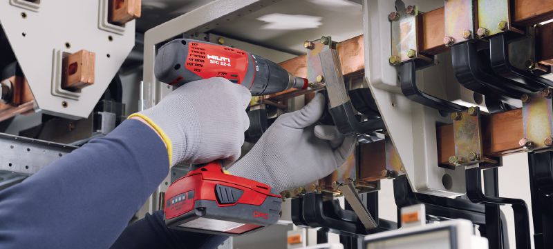 Máy khoan bắt vít không dây SFC 22-A Máy khoan bắt vít không dây 22V loại nhỏ gọn chạy bằng pin Li-ion, có đầu kẹp không cần dụng cụ tháo siết cỡ 13 mm cho các ứng dụng hạng nhẹ và hạng vừa Các ứng dụng 1