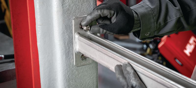 Bộ chuyển đổi bộ phần lồi lên có ren MF Bộ phận lồi lên có ren đực-cái phủ thép cacbon siết chặt với dầm bằng thép phủ phòng cháy thụ động (PFP), có sẵn loại bằng thép không gỉ hoặc thép cacbon phủ Các ứng dụng 1